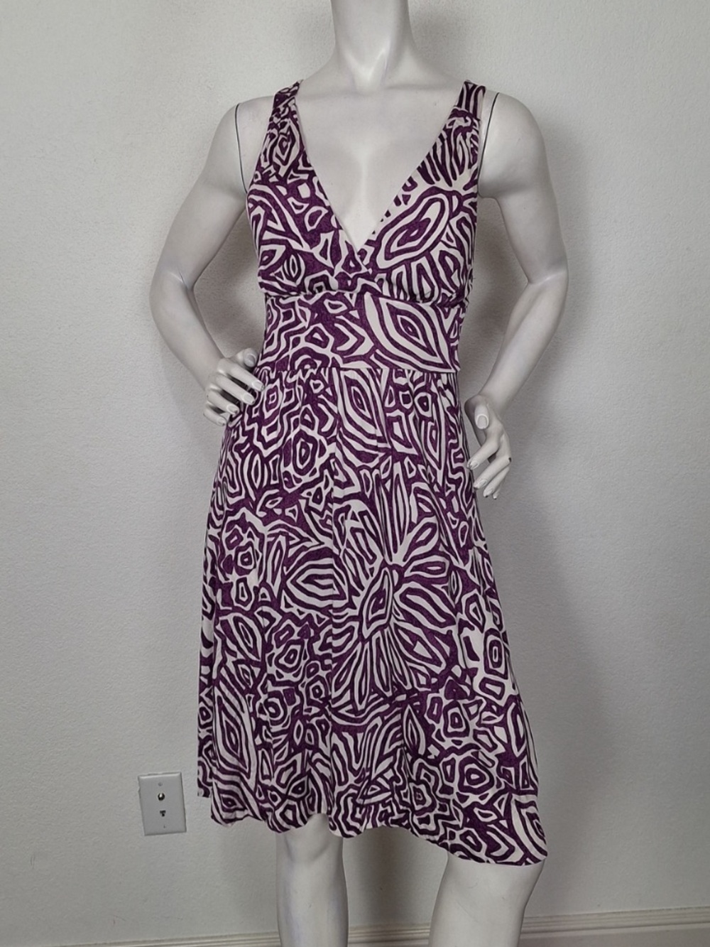 Banana Republic Purple & White Silk Blend Criss Cross Back Midi Dress Size S - Picture 2 of 15